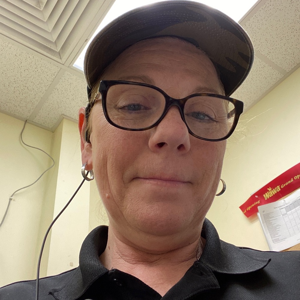 Meet your Posher, Aleta